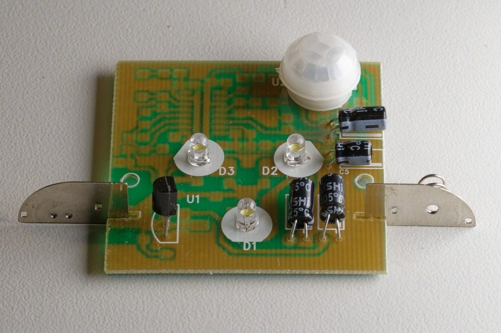 Uvod u elektroniku